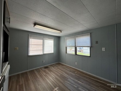 Welcome to AFFORDABLE housing in a well-maintained and - photo 7