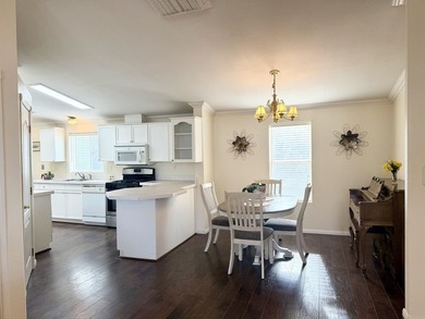 Fantastic home in the beautiful Midlands Village. Situated - photo 8