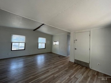 Welcome to AFFORDABLE housing in a well-maintained and - photo 9