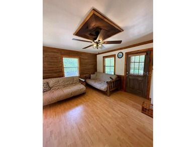 Seeking an Ocala National Forest cabin with all the creature - photo 11