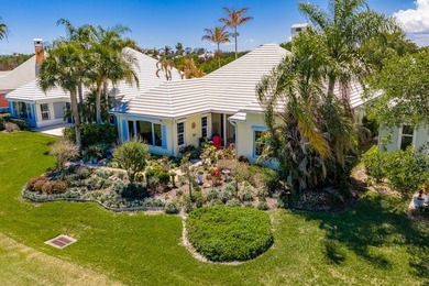 Elegant Oak Harbor, Bermuda style architecture set on a fabulous - photo 32