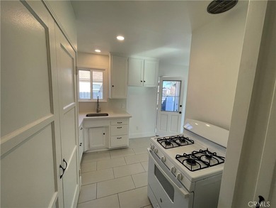 Price Reduced! All Offers Welcome --- Welcome to 2221 Granada - photo 7