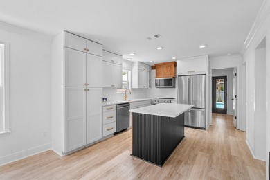Beautifully renovated and move-in ready, this thoughtfully - photo 12