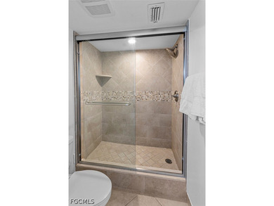 Welcome to your own waterfront vacation suite at Lovers Key - photo 18