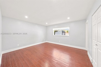 Modern vibes, smart upgrades! Tastefully updated 3-bedroom - photo 26