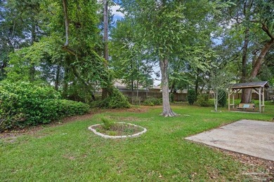 Welcome to this beautiful 3-bedroom 2-bath residence nestled in - photo 32