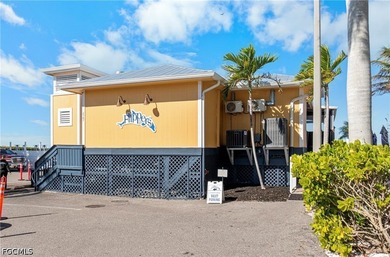Welcome to your own waterfront vacation suite at Lovers Key - photo 35