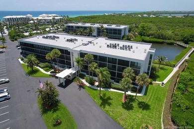Welcome to your dream waterfront retreat! This beautifully - photo 35