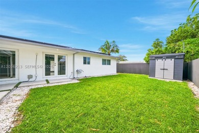 Modern vibes, smart upgrades! Tastefully updated 3-bedroom - photo 38