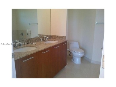 Nice Tri - Level Townhouse in Aventura! Excellent Location near - photo 6