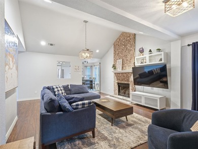 Stunning, move-in-ready 3-bedroom, 2-bath home in Lake Worth - photo 6