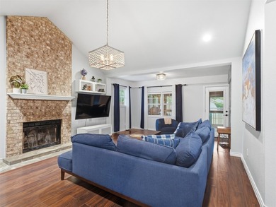 Stunning, move-in-ready 3-bedroom, 2-bath home in Lake Worth - photo 7