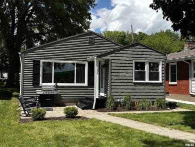 Lake Home For Sale in Le Claire, Iowa