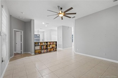 Perfectly positioned on a fenced corner lot in desirable Bedford - photo 14
