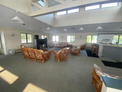 Ellenwood Landing Marina offers members two clubhouses with - photo 17