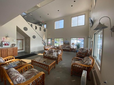Ellenwood Landing Marina offers members two clubhouses with - photo 18
