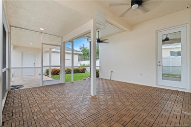 Perfectly positioned on a fenced corner lot in desirable Bedford - photo 28