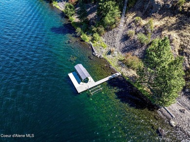 Waterfront Retreat: 14.55-acres of privacy on the shores of - photo 2