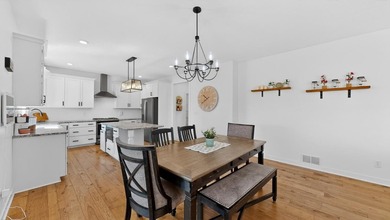 Welcome to refined living in the prestigious Somerby Golf - photo 18