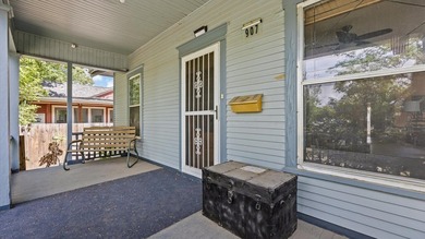 Beautiful downtown charmer ready for its next chapter. Precious - photo 4