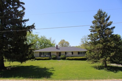Lake Home For Sale in Lake Holiday, Illinois