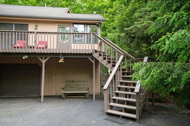 Discover this spacious contemporary home tucked away on a quiet - photo 5