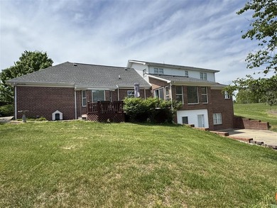 This is peaceful living at it's best. This brick beauty boasts - photo 5