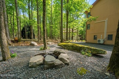 Discover this spacious contemporary home tucked away on a quiet - photo 8