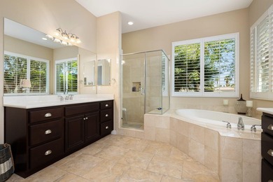Premium golf course pool home ideally positioned on the tee - photo 25