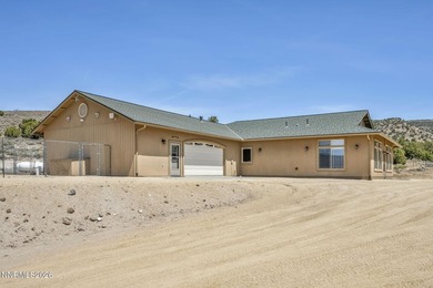 Escape to your own private high-desert retreat in the heart of - photo 32