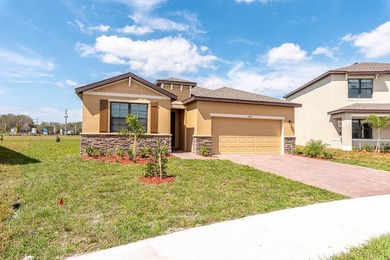 Fall in love with this beautiful almost brand new house built in - photo 2