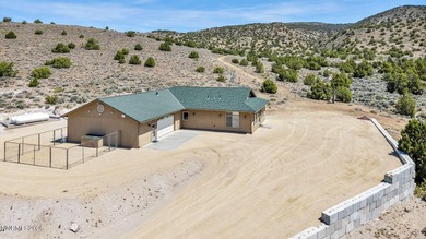Escape to your own private high-desert retreat in the heart of - photo 39