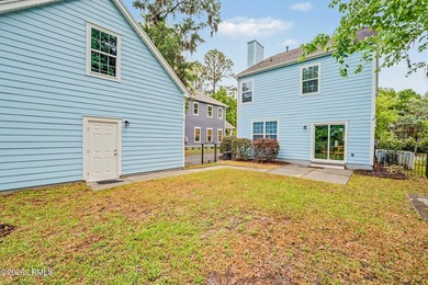 Welcome to this inviting 3-bedroom, 2.5-bath home nestled in the - photo 45