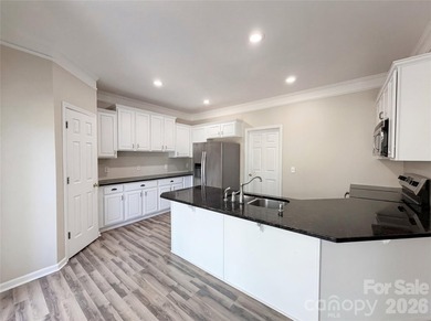 Enjoy classic charm and everyday comfort in the desirable Jetton - photo 2