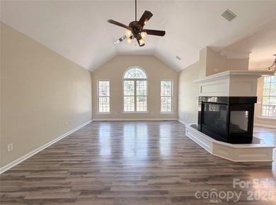 Enjoy classic charm and everyday comfort in the desirable Jetton - photo 3