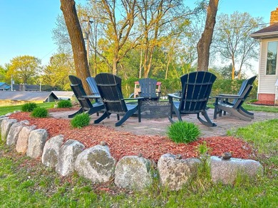 Enjoy lakeside living on the beautiful shores of Lake Sylvia - photo 40