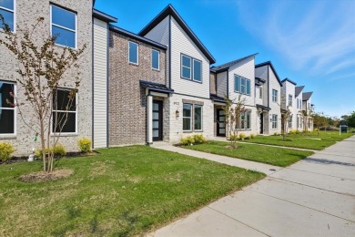 Lake Ray Hubbard Townhome/Townhouse For Sale in Rowlett Texas