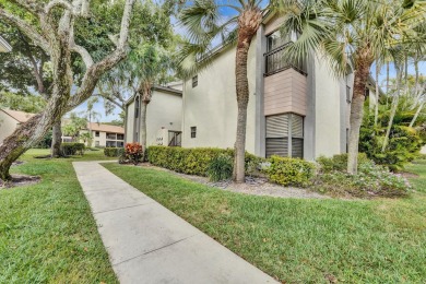 Lake Condo For Sale in Coconut Creek, Florida