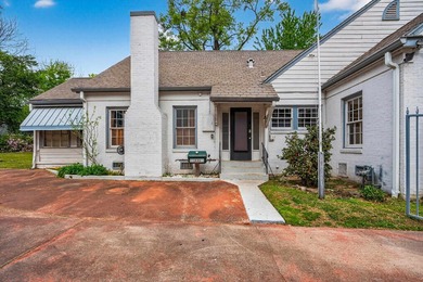 EXPERIENCE TRUE SOUTHERN CHARM IN THIS 1932 HOME IN HIGHLY - photo 6