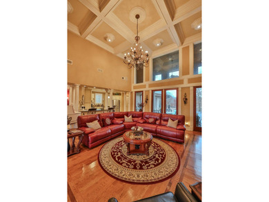 Luxurious Mansion in a country setting with all the EXTRAS !! - photo 3