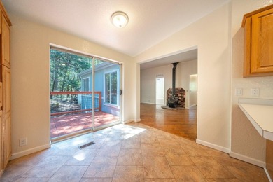 Outdoor Paradise! Imagine yourself here! A large, private, 2+ - photo 9