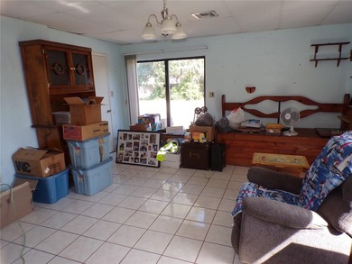 Amazing large family or multi-family opportunity on an oversized - photo 12
