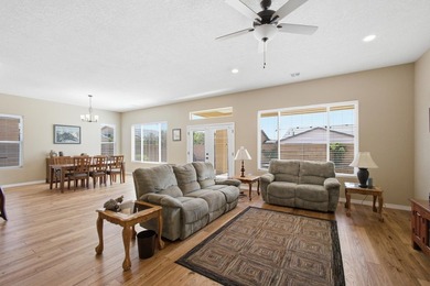 Beautifully maintained home in the highly desirable Jubilee - photo 21