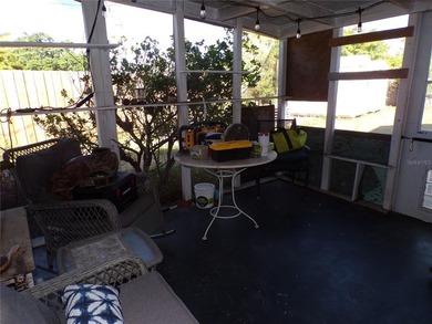 Amazing large family or multi-family opportunity on an oversized - photo 21