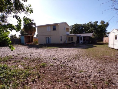 Amazing large family or multi-family opportunity on an oversized - photo 24