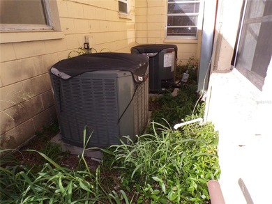 Amazing large family or multi-family opportunity on an oversized - photo 27