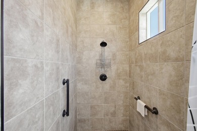Beautifully maintained home in the highly desirable Jubilee - photo 29