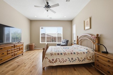 Beautifully maintained home in the highly desirable Jubilee - photo 32