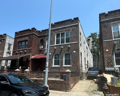This Colonial Style 4 Family Home Features 8 Bedrooms, 4 Full - photo 2