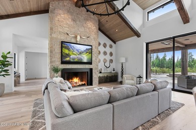 Discover the epitome of luxurious living within this remarkable - photo 6